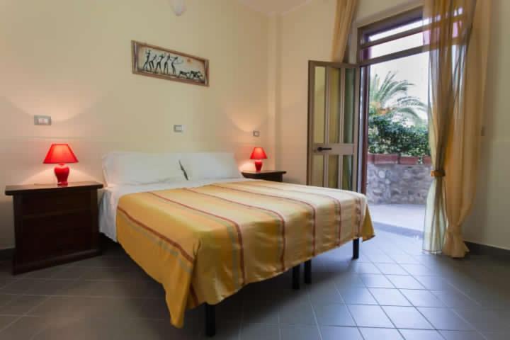B&B Casa Cosmano Brancaleone Marina Exterior foto