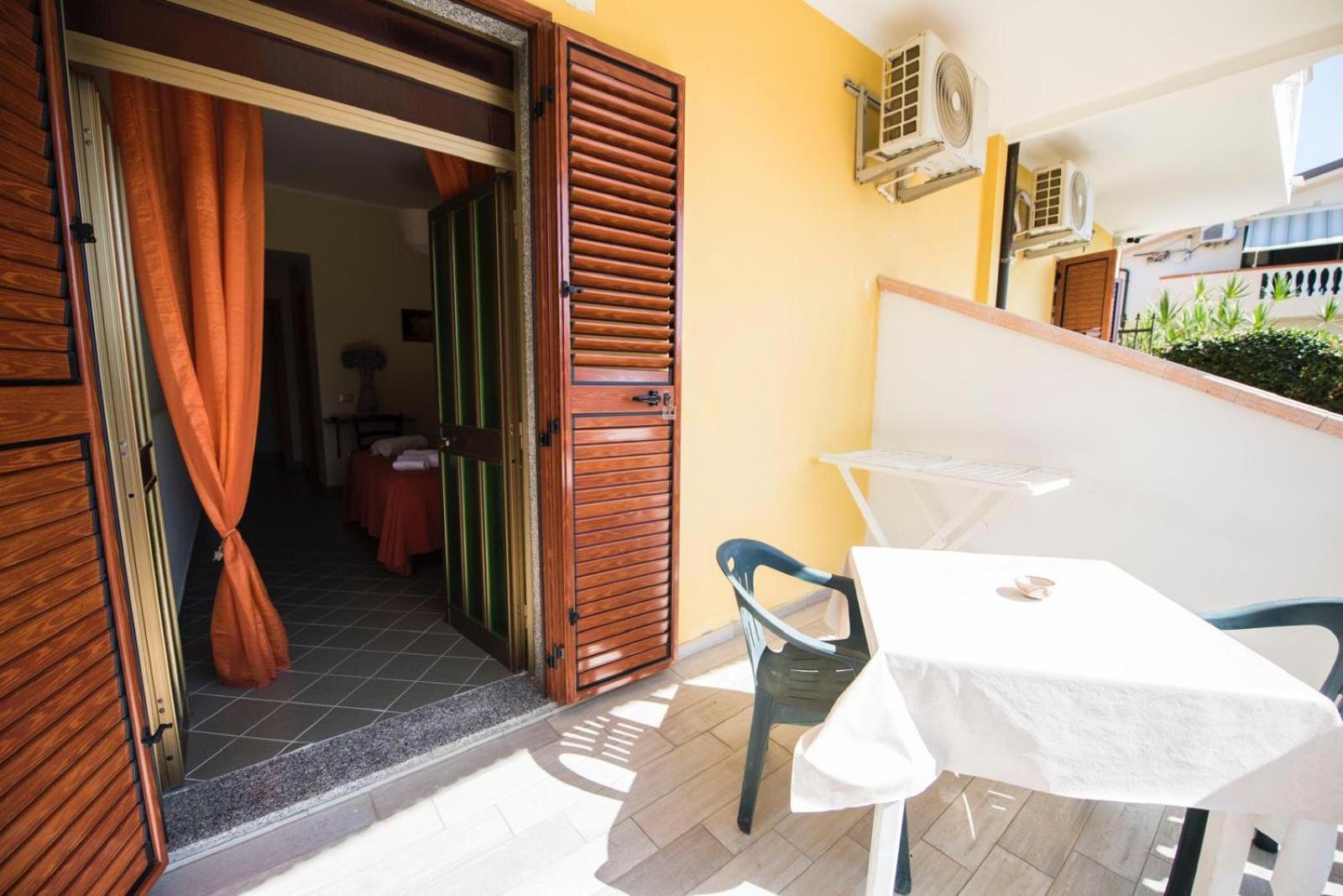 B&B Casa Cosmano Brancaleone Marina Exterior foto